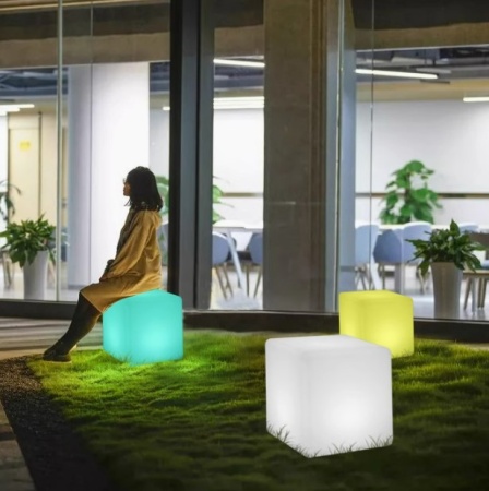 Светильник Куб 60 с питанием от АКБ, RGB