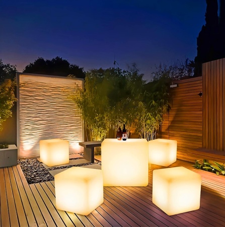 Светильник Куб 60 с питанием от АКБ, RGB